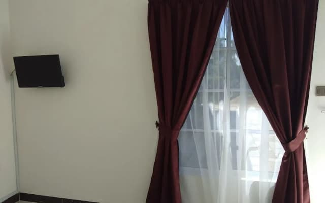 Aleesa Roomstay - photo 3