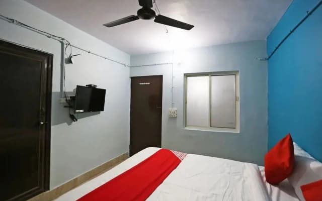 Dimpy House by OYO Rooms - photo 5