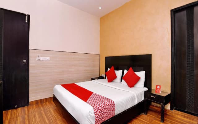 OYO 543 La Ola Boutique Hotel - photo 2