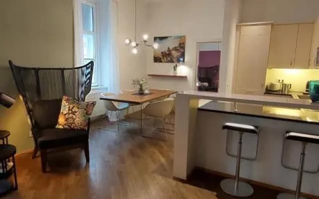 Apartment Inner City - photo 3