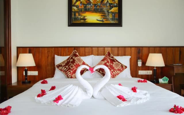 Threeway Riverside Villa - photo 2