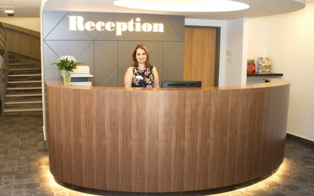 City Hotel Ring - photo 2
