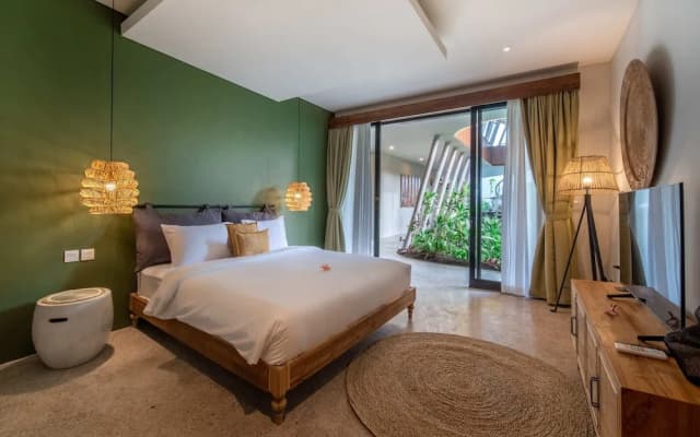 Stunning Architecture 5BR Bamboo With Tropical Pool Villa in Umalas - photo 3