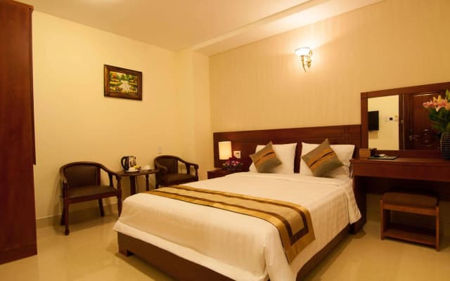 Valentine Hotel - photo 4