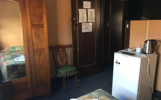 Strathfield Hotel - photo 3