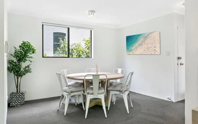 Bondi Bliss Lamrock - photo 3