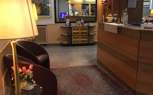 Hotel Lugano - photo 2