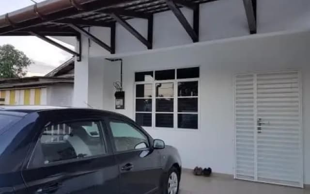 Ummi Guesthouse - photo 2