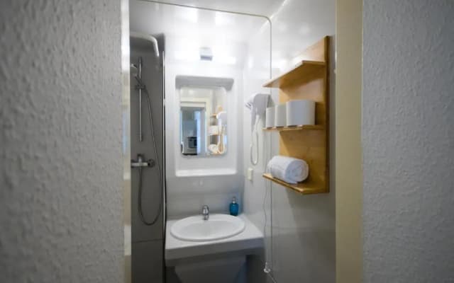 Altbauwohnung Mit 3 Badern (Pb6) - photo 4
