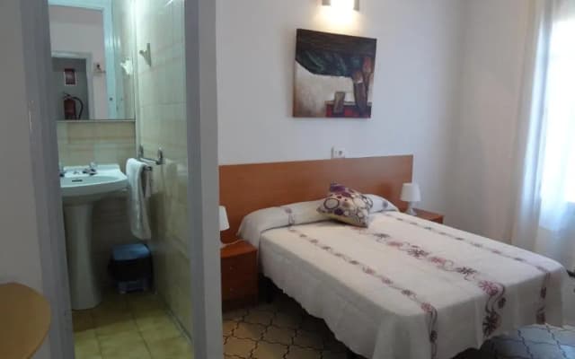 Hostal Sant Carlo - photo 2