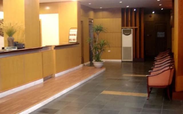 VMQ Hotel - photo 2