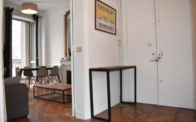 Parisian Apartment In Prime Location - photo 3