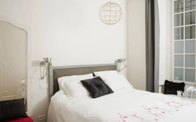 IntoParis Charming apartment in Le Marais - photo 4