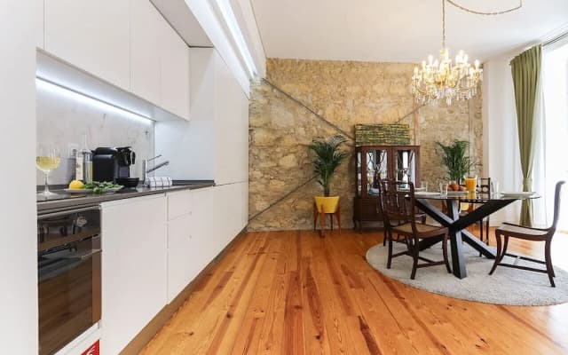 JOIVY Modern classic 1-bed Apt w/ balcony, nearby Avenida da Liberdade - photo 4