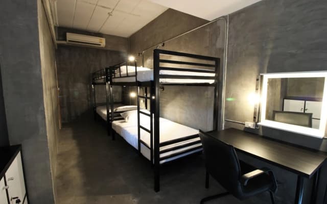 Urbanite Hostel - photo 5