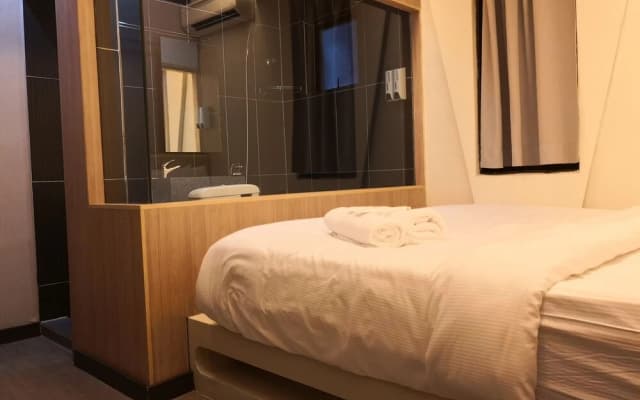 Vivids Hotel - photo 4