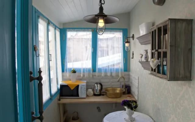 Creative Home in Old Tbilisi - photo 4