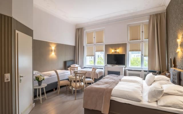 Hotel Augusta - photo 2