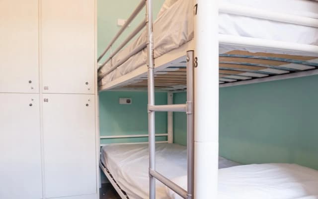 Pars Tailor's Hostel - photo 3