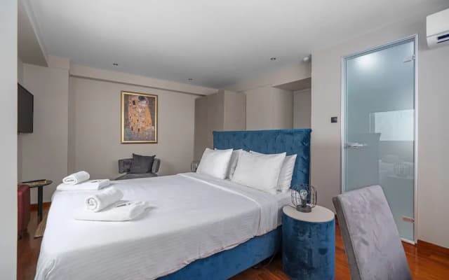 Aeolos Luxury Suites - photo 2