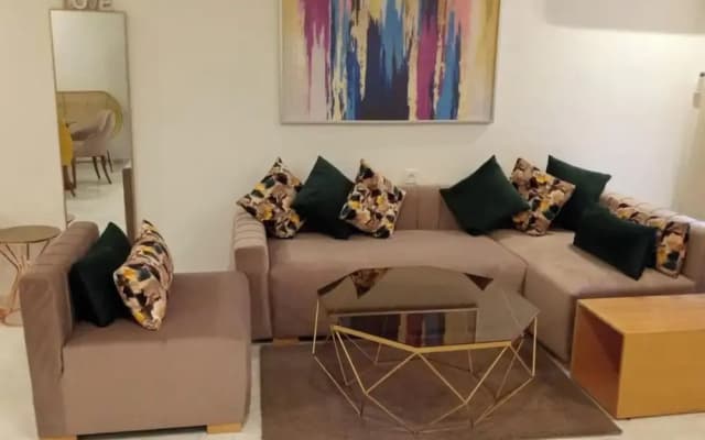1bed Apartment - Sleeps 4 - Balcony, Wifi, Parking - photo 4