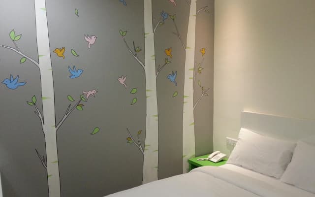 Hotel Strawberry Fields - photo 3
