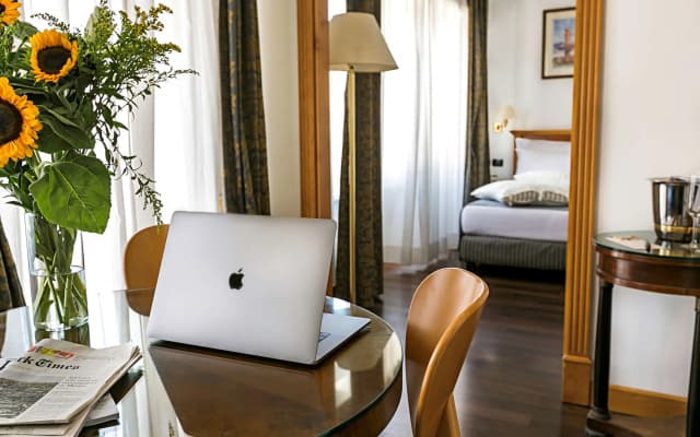 Hotel Diplomatic - photo 5