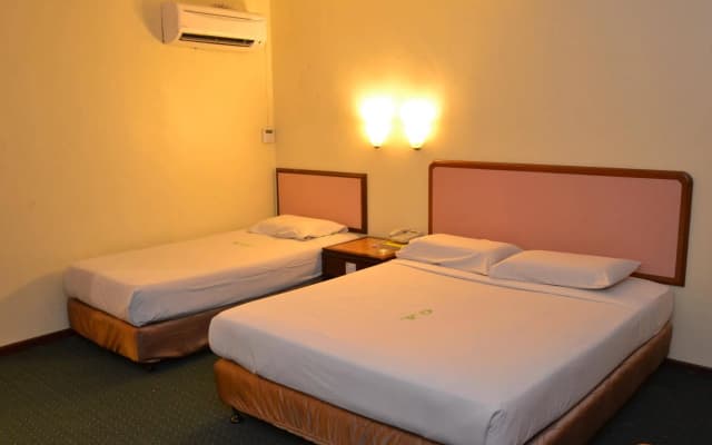 Golden Asean Hotel - photo 3