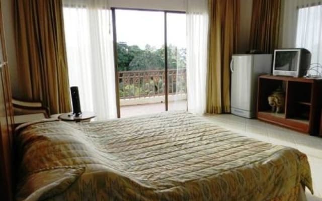 Phuket Nature Home Resort - photo 4