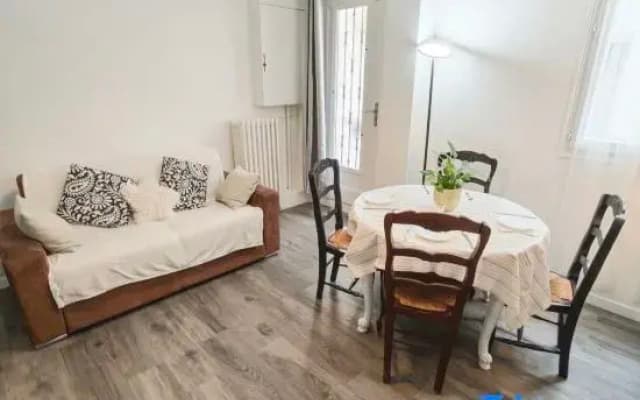 Notre Dame in Latin Quarter Stylish Flat for 6 - photo 2