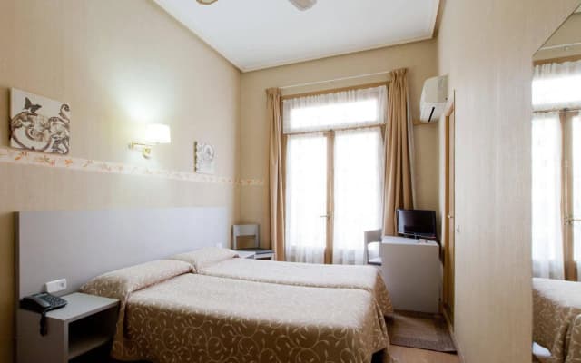 Hostal Andorra - photo 4