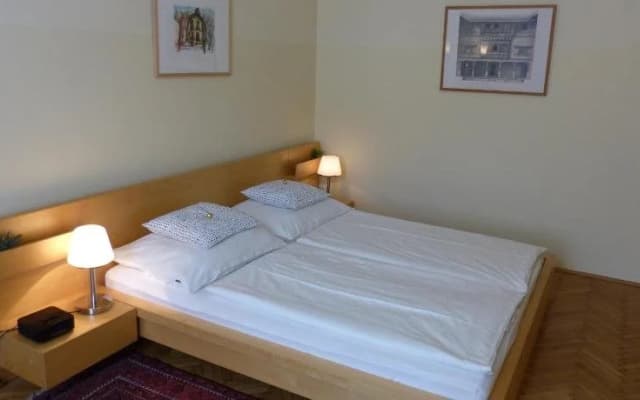 Stadtnest Bed  Breakfast - photo 4