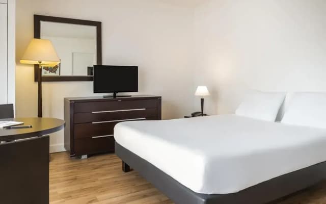 Aparthotel Adagio access Paris Tour Eiffel Saint-Charles - photo 3
