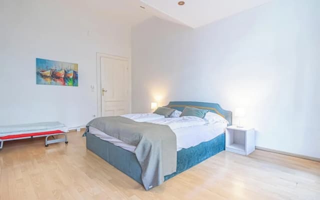 Modern 2BR Apt Longstay Sleeps 5 - photo 3
