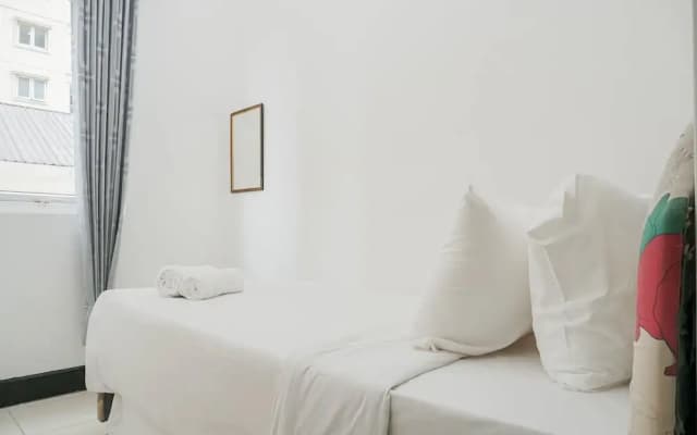 Fully Furnished with Comfortable 2BR Grand Palace Kemayoran Apartment - photo 4