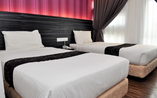 Signature Hotel - photo 5