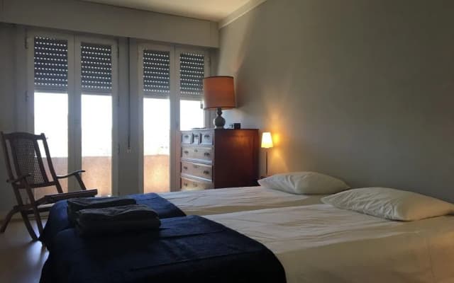 Lisbon Luxe Spacious Flat - photo 5