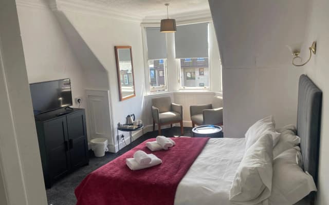 Ellwyn House - photo 3