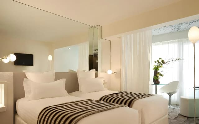 7 Eiffel Hotel - photo 4