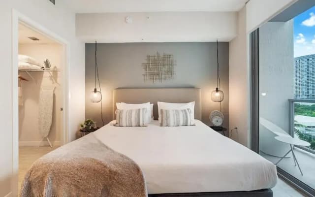 Zip Housing Miami · EE.UU. - photo 2
