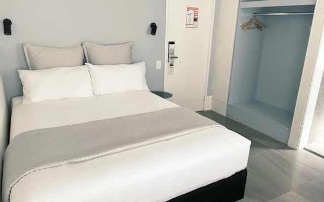 Sydney Boutique Hotel - photo 4