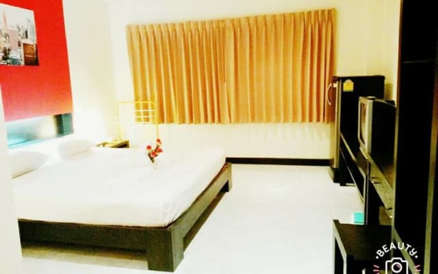 Roar Inn Patong - photo 2