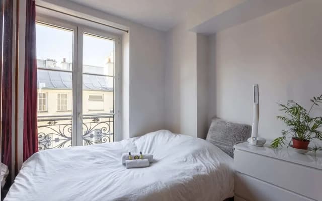 Super Cozy Home for up to 4 Guests in Les Halles - photo 4