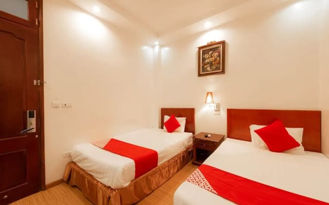Lenka Hotel by OYO Rooms - photo 5