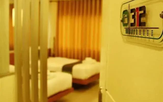 Me Hotel - photo 5