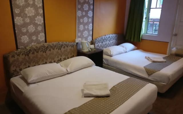 CranesBill Hotel - photo 5