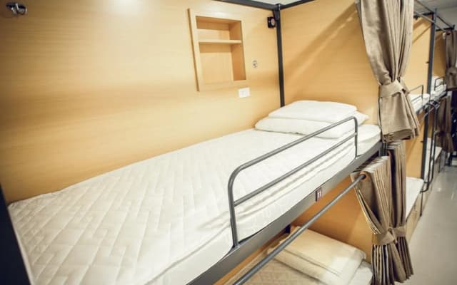 Asia Backpacker Hostel - photo 2