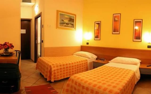 Sara Hotel - photo 4