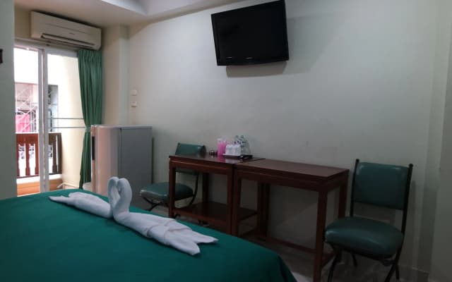 Nikom Court - photo 5