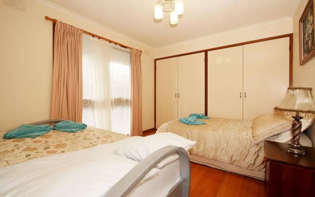 40 Thames Holiday Unit - photo 4
